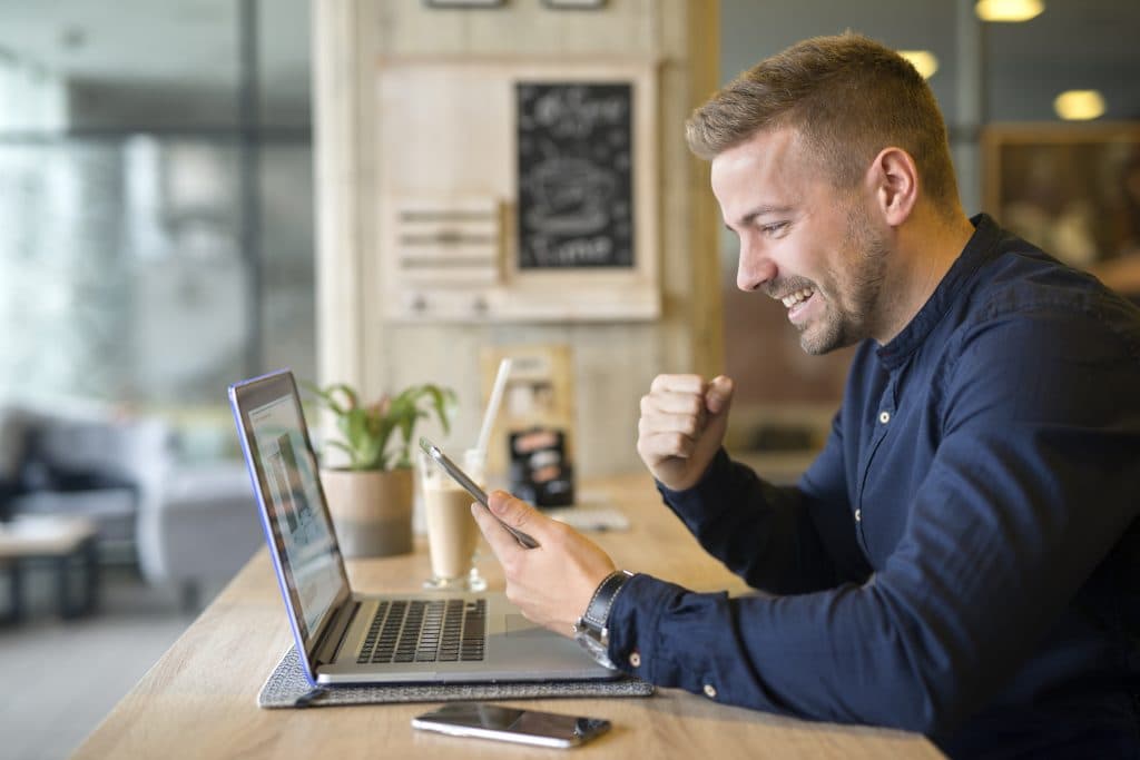 Quanto é o aumento de vendas com um site?